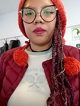 Snapshot of gigi1326 chatting on 4, 11, 2025 gigi1326 online show from 4, 11, 2025