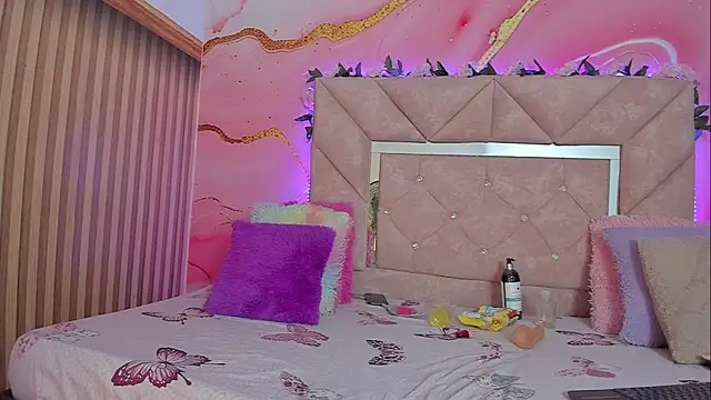 Taylor oriana  online show from 16, 9, 2025