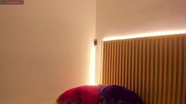 Alana 333 online show from 16, 12, 2025