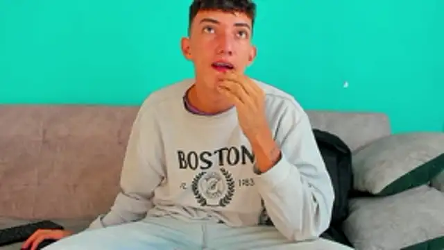 Maikol Ortiz online show from 14, 4, 2026