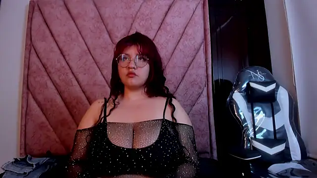 Snapshot of Lilly_Ross chatting on 20, 9, 2025 Lilly Ross online show from 20, 9, 2025