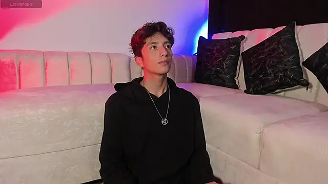 mhatias  online show from 20, 4, 2026