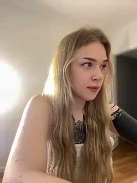 elliss  online show from 9, 9, 2025