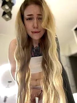 elliss  online show from 11, 9, 2025