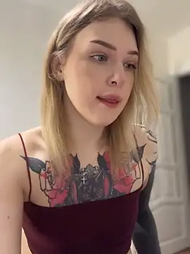 elliss  online show from 9, 10, 2025