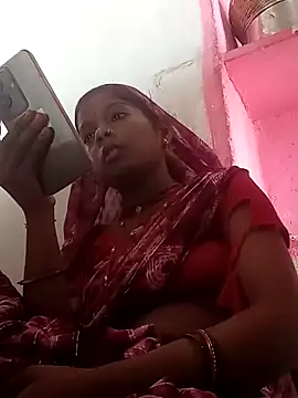Snapshot of Hema4545 chatting on 25, 9, 2025 Hema4545 online show from 25, 9, 2025
