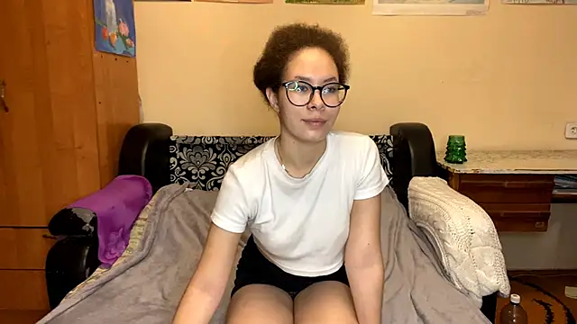 Snapshot of CarollNino chatting on 28, 9, 2025 CarollNino online show from 28, 9, 2025