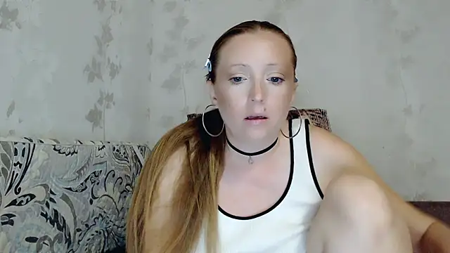 Snapshot of angelllsexy chatting on 11, 9, 2025 angelllsexy online show from 11, 9, 2025