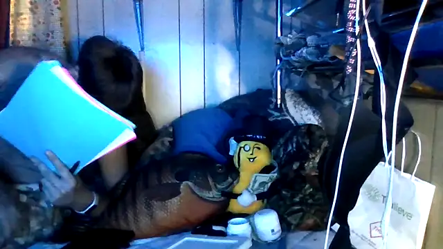 Duanennnn online show from 9, 9, 2025