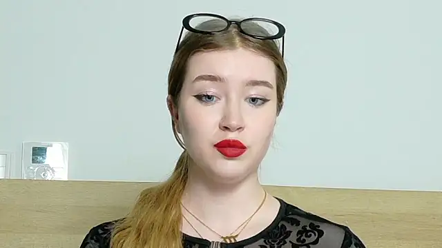 Snapshot of Rebecca_Lace chatting on 15, 9, 2025 Rebecca Lace online show from 15, 9, 2025