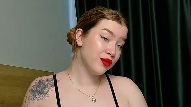 Snapshot of Rebecca_Lace chatting on 3, 10, 2025 Rebecca Lace online show from 3, 10, 2025