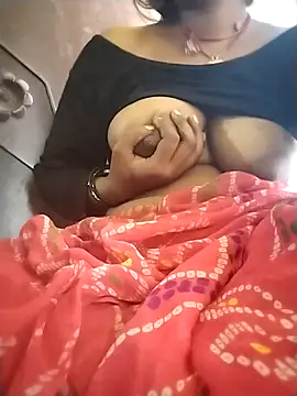 Bebo Sweety143 online show from 5, 11, 2025