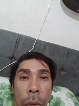 Snapshot of Shawnzinho chatting on 17, 12, 2025 Shawnzinho online show from 17, 12, 2025