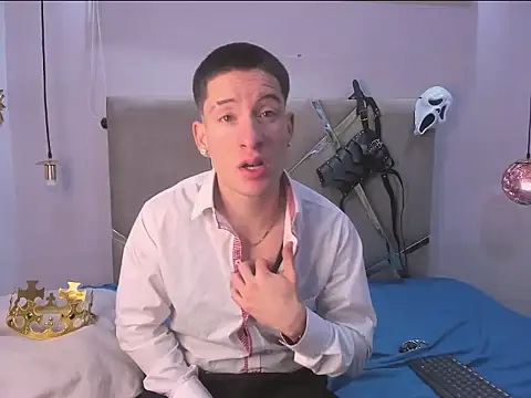 HunterHeat  online show from 10, 10, 2025