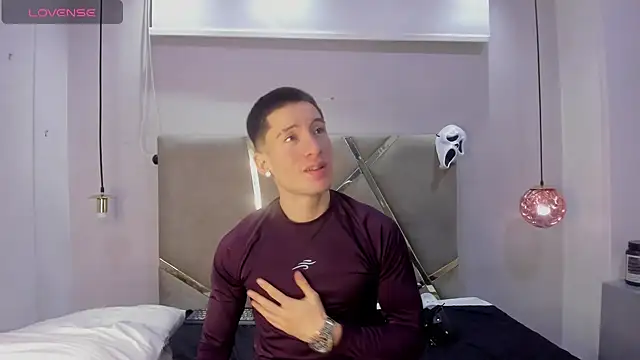 HunterHeat  online show from 17, 10, 2025