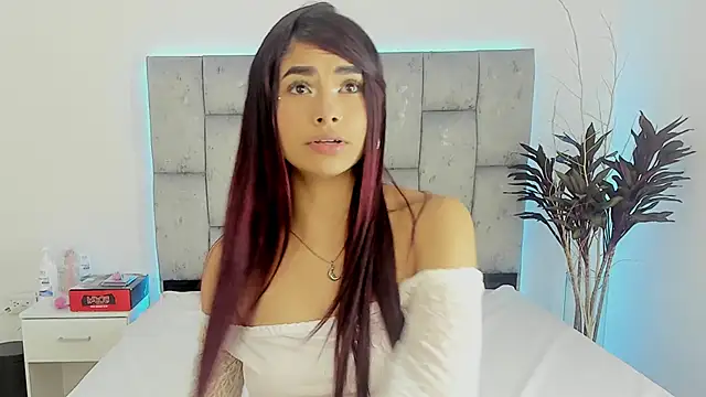 kimluna11  online show from 10, 9, 2025