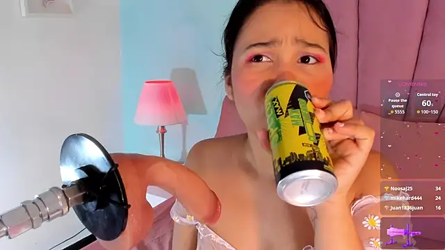 emma clarke  online show from 31, 10, 2025