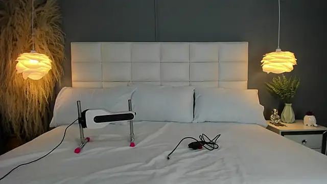 Snapshot of AnastasiaBlare chatting on 28, 10, 2025 AnastasiaBlare online show from 28, 10, 2025