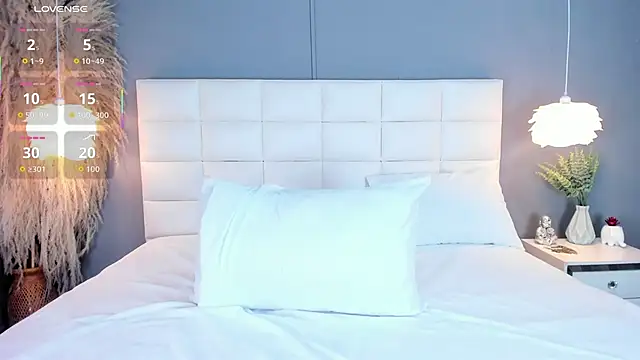 Snapshot of AnastasiaBlare chatting on 14, 11, 2025 AnastasiaBlare online show from 14, 11, 2025