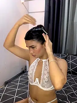 AngelHille online show from 3, 11, 2025