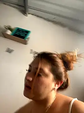 Bubblee  online show from 20, 9, 2025