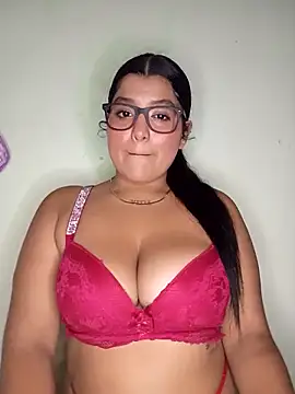 Cat Hot Party online show from 6, 10, 2025