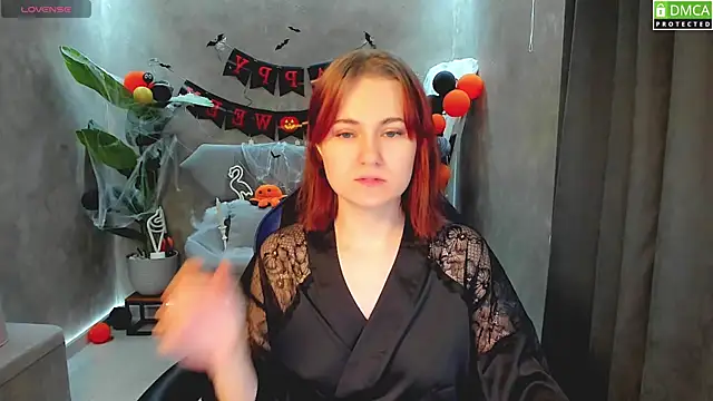 Roxy foxi online show from 6, 11, 2025