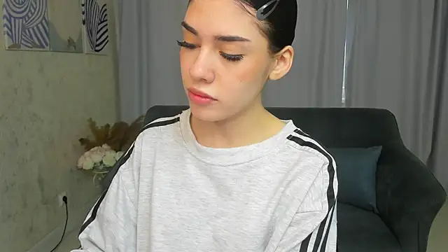 AlicieCarroll online show from 25, 9, 2025