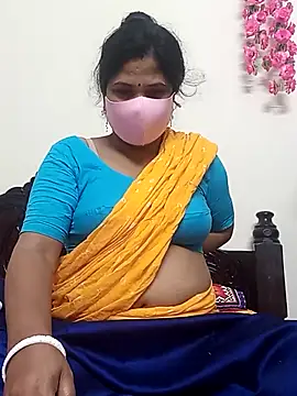 Snapshot of Nila_Boudi chatting on 4, 10, 2025 Nila Boudi online show from 4, 10, 2025