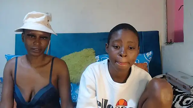 SweetSlenderChoc online show from 18, 4, 2026