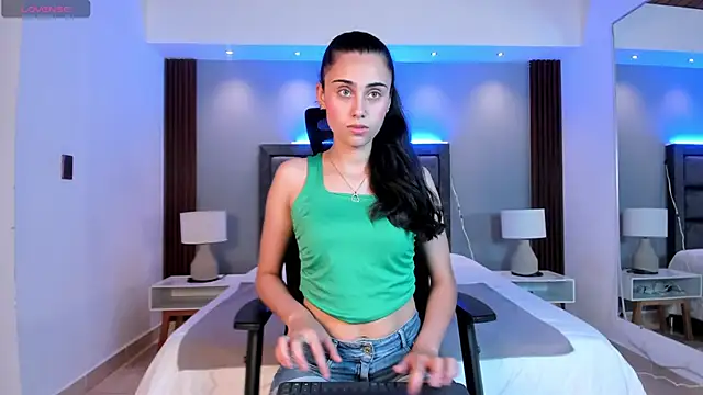 sofiapalacioss online show from 2, 2, 2026