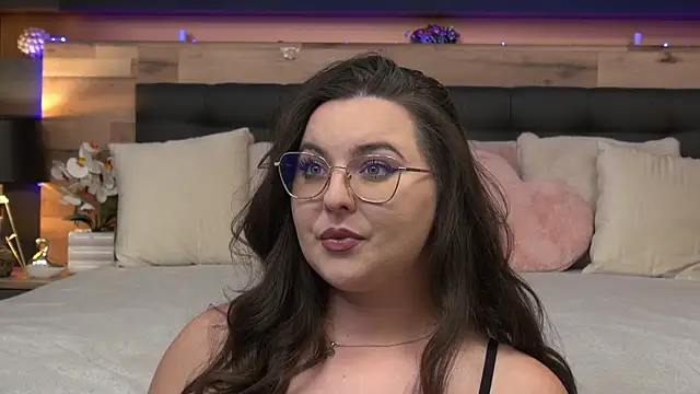 Snapshot of Mia_Swano chatting on 28, 7, 2026 Mia Swano online show from 28, 7, 2026