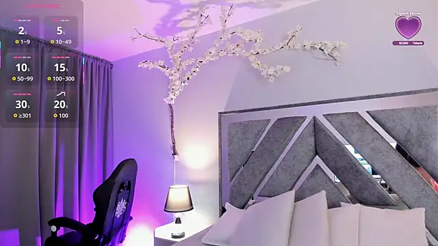 jasmincollin  online show from 23, 12, 2025