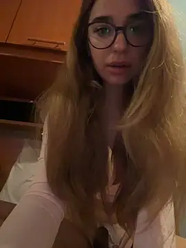 ItalianGirl online show from 22, 3, 2026