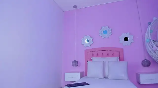 CannelaSmith online show from 26, 11, 2025