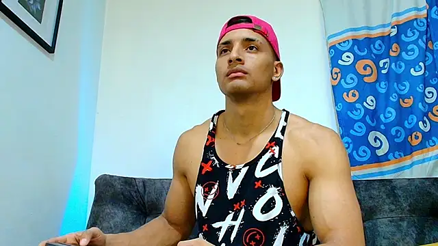Snapshot of Smith_Fitness chatting on 7, 7, 2026 Smith Fitness online show from 7, 7, 2026