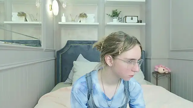 Beverly Gomes online show from 12, 9, 2025