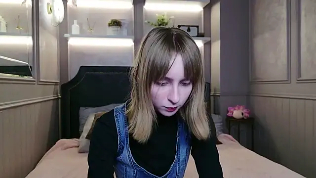 Beverly Gomes online show from 6, 11, 2025