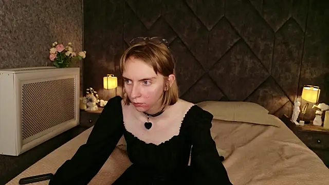 Beverly Gomes online show from 8, 6, 2026