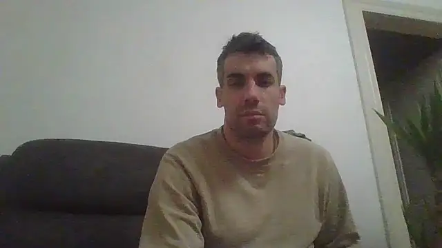 JulioIsHere4you online show from 18, 12, 2025