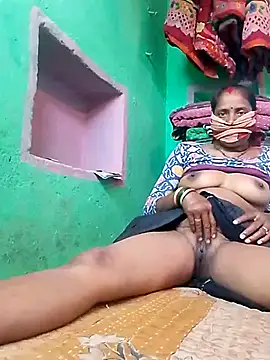 CUTE-004 online show from 8, 11, 2025