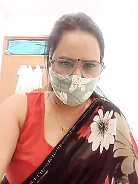 Snapshot of Your-vipasha chatting on 5, 5, 2026 Your-vipasha online show from 5, 5, 2026