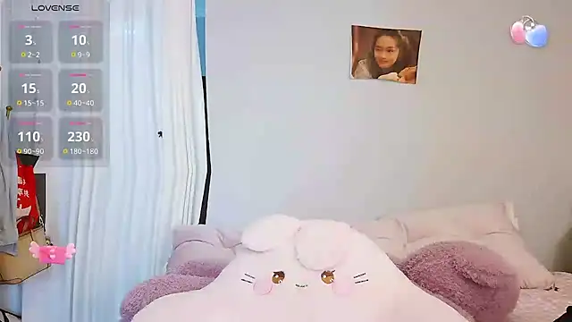 Snapshot of Diva_VVN chatting on 27, 7, 2026 Diva VVN online show from 27, 7, 2026