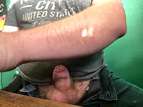 AverageBloke93 online show from 17, 11, 2025