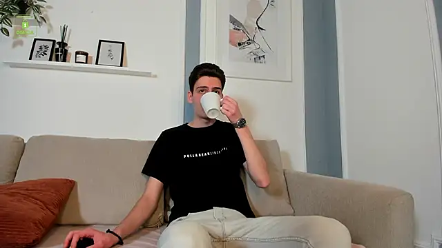 Snapshot of Marcel_Huber chatting on 1, 10, 2025 Marcel Huber online show from 1, 10, 2025