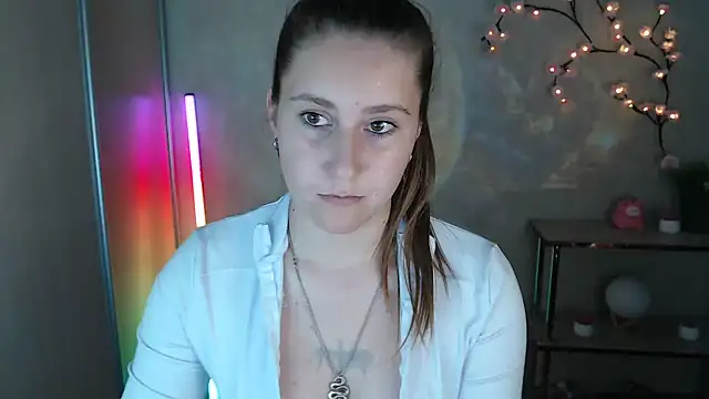 Snapshot of Milka_kamila chatting on 6, 7, 2026 Milka kamila online show from 6, 7, 2026