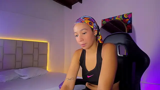 JennyLawrence online show from 9, 11, 2025