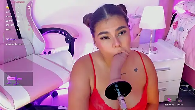 AliceThundeer online show from 12, 9, 2025