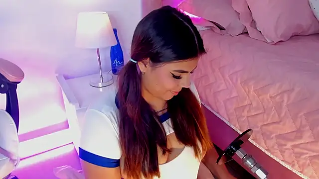 AliceThundeer online show from 2, 10, 2025