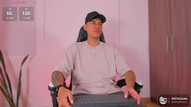 Nickyblazze  online show from 11, 11, 2025